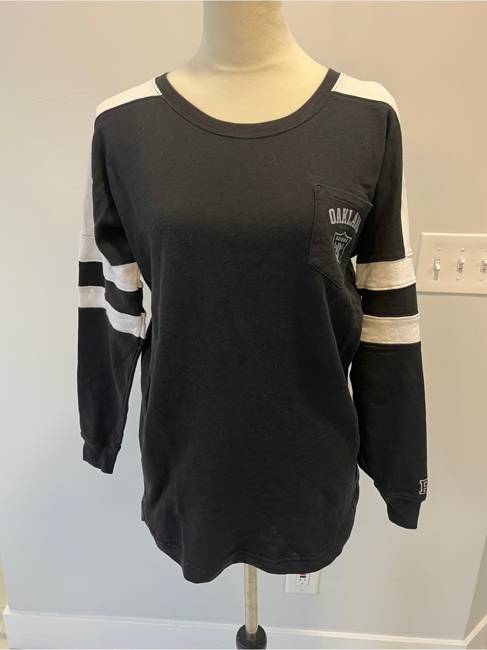 Oakland raiders Victoria’s Secret pink sweatshirt